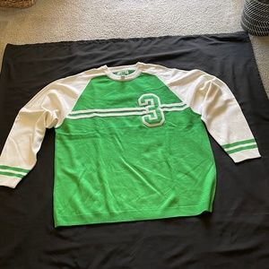 Green & White Long-sleeve sweater
